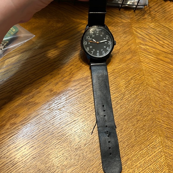 Other - ✨ 3/$15 Unbranded Japanese Movement Battery Run Watch